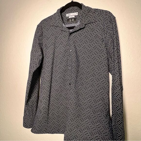 ZARA men’s button down shirt ▪️ excellent condition ▪️ slim fit ▪️ medium - Picture 1 of 6